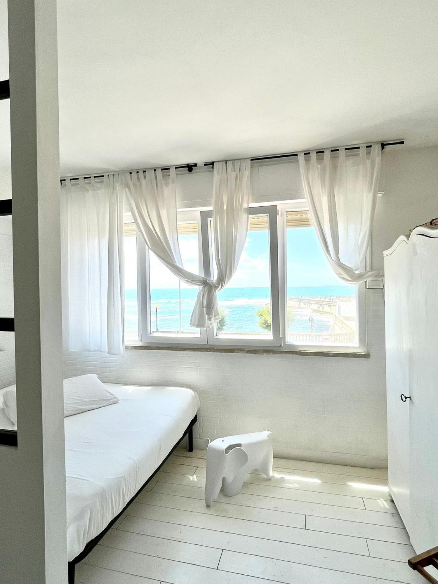 Sunset Loft Apartment Livorno Cameră foto