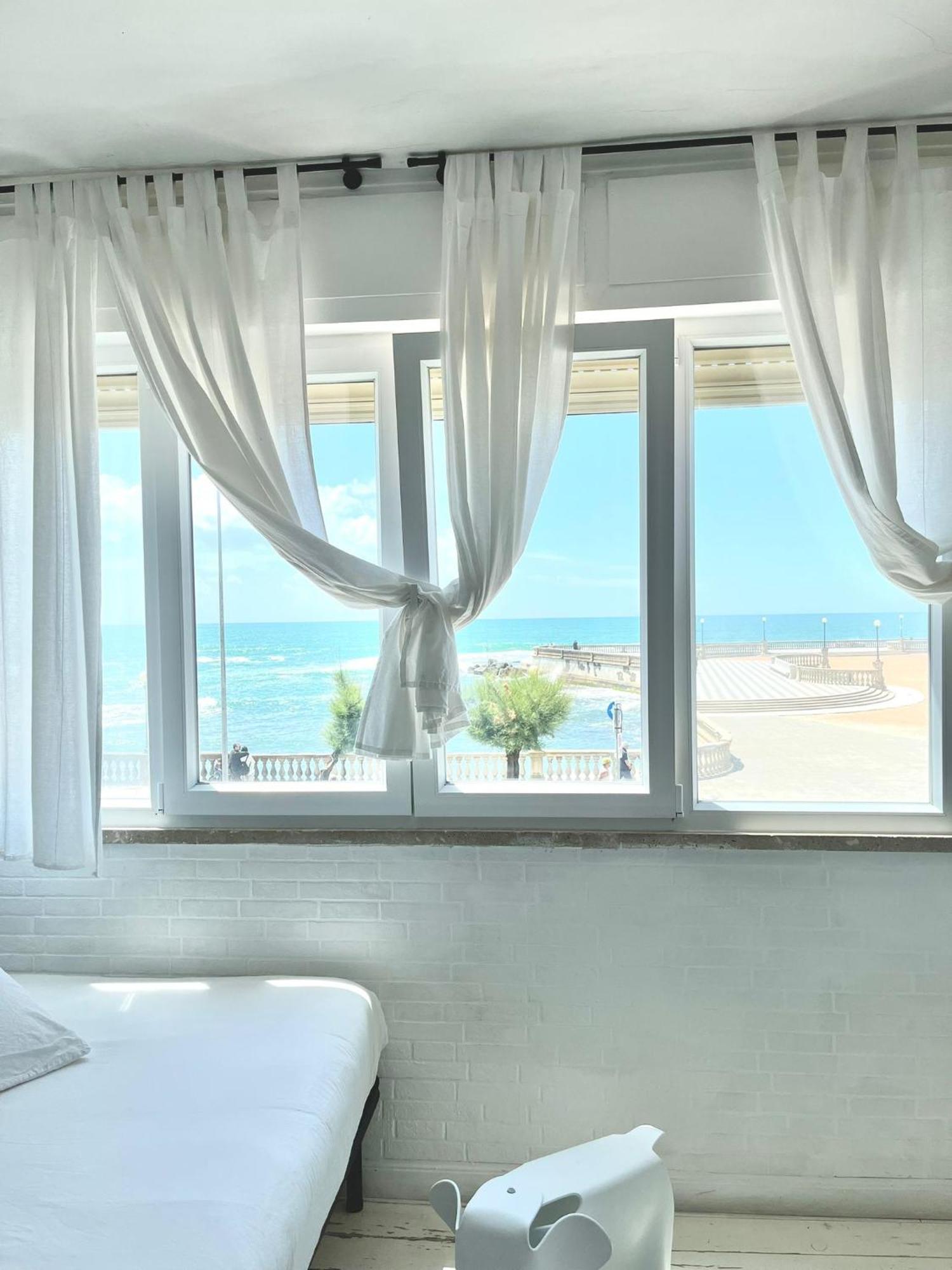 Sunset Loft Apartment Livorno Cameră foto
